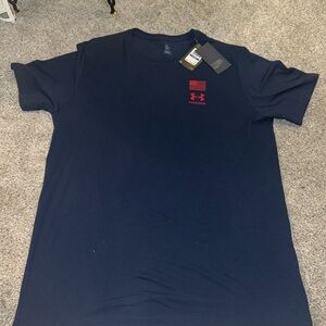 UNDER ARMOUR T SHIRT